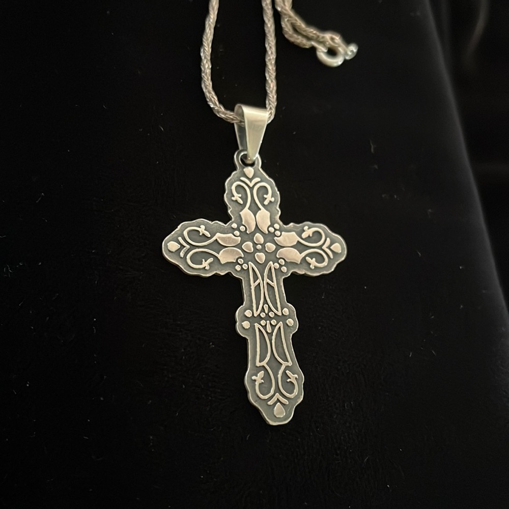 Sterling silver made in Mexico cross and chain